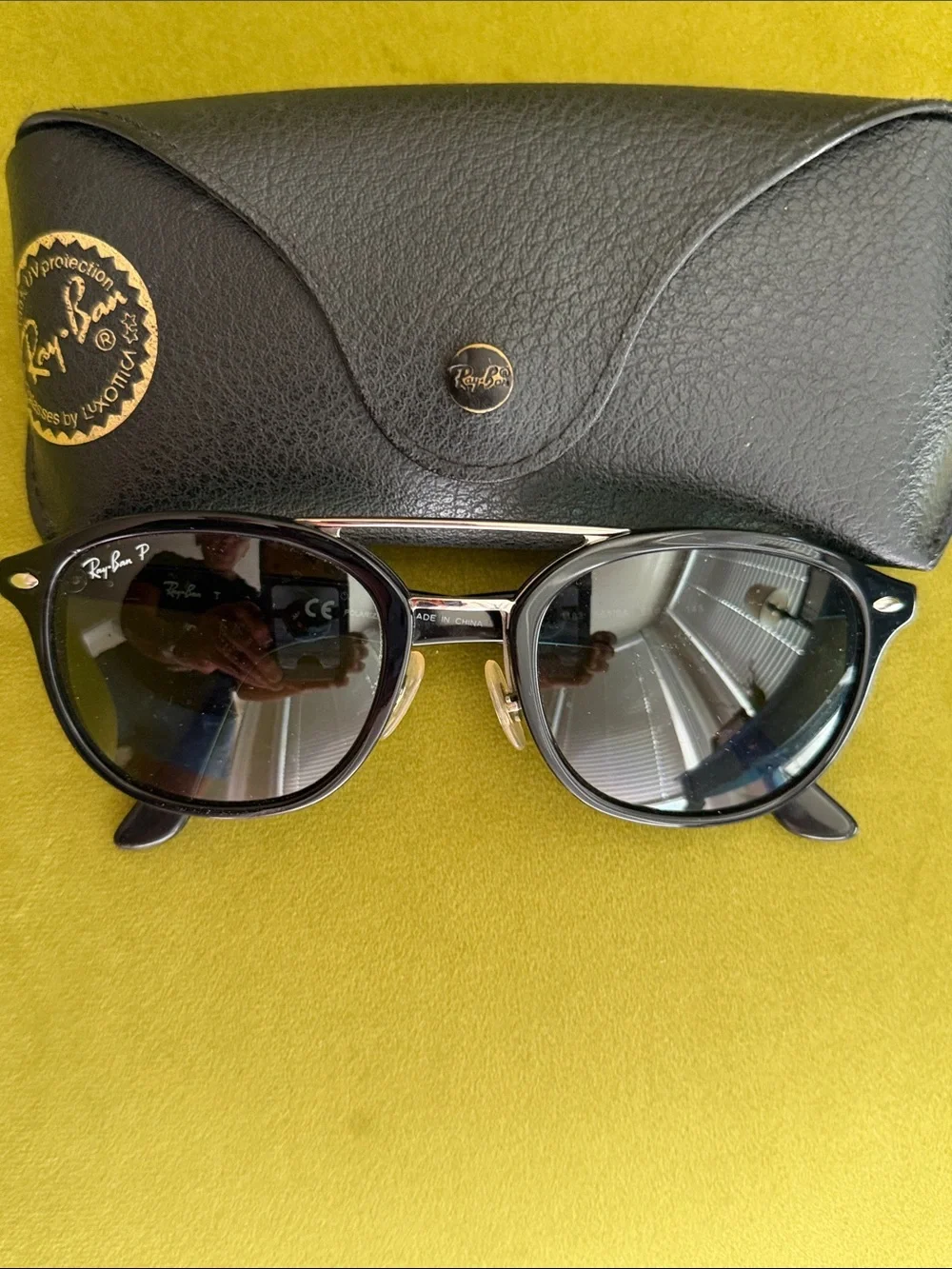Ray-Ban stylish ray